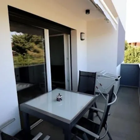 - Dani 3 Apartment
